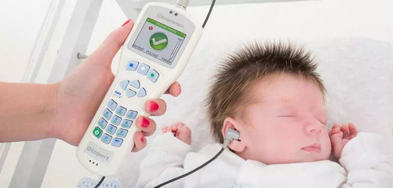 تست OAE برای شنوایی سنجی نوزادان